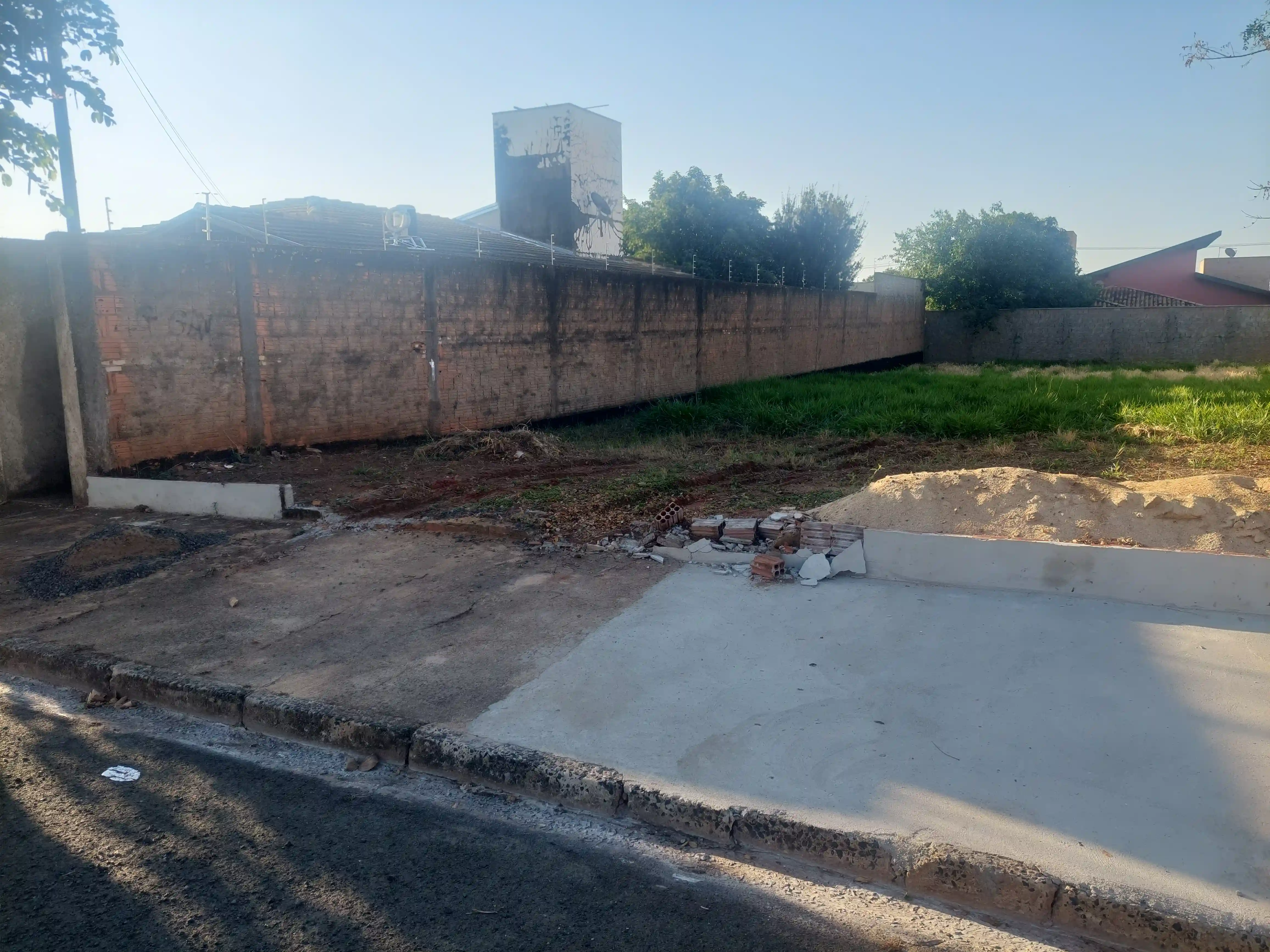 Terreno / Lote / Condomínio  à venda, 720m² — foto 4 de 5