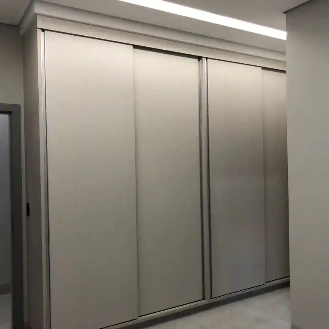 Casa de Condomínio com 3 quartos à venda, 525m² — foto 2 de 8