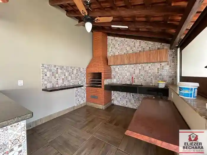 Casa com 3 quartos à venda, 220m² — foto 11 de 28