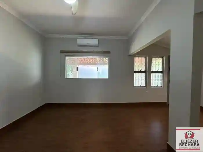 Casa com 3 quartos à venda, 220m² — foto 16 de 28