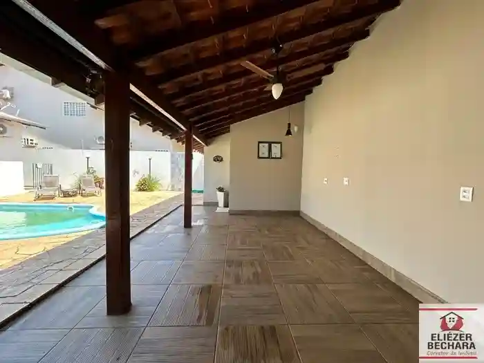 Casa com 3 quartos à venda, 220m² — foto 14 de 28