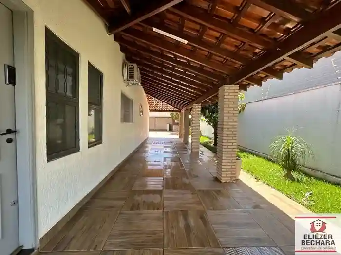 Casa com 3 quartos à venda, 220m² — foto 9 de 28