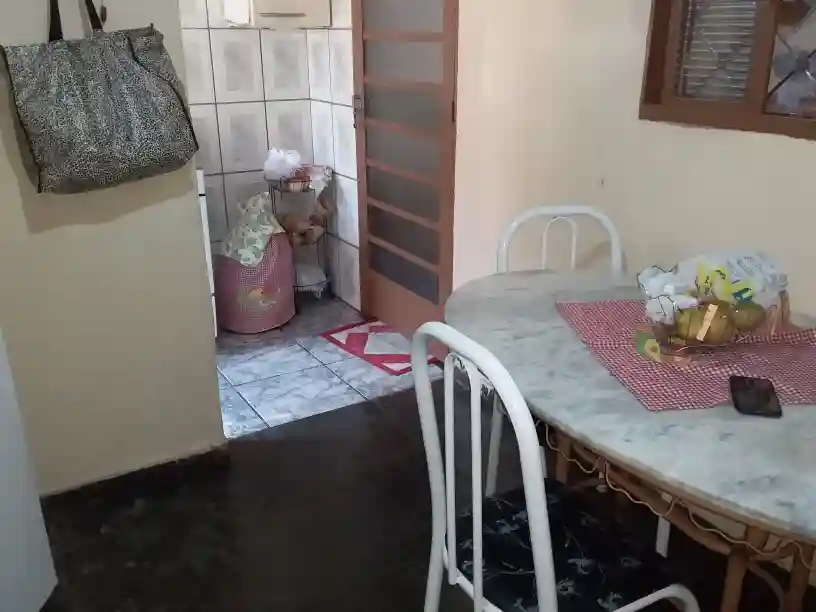 Casa à venda — foto 3 de 9