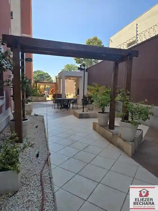 Apartamento com 2 quartos à venda, 70m² — foto 18 de 31