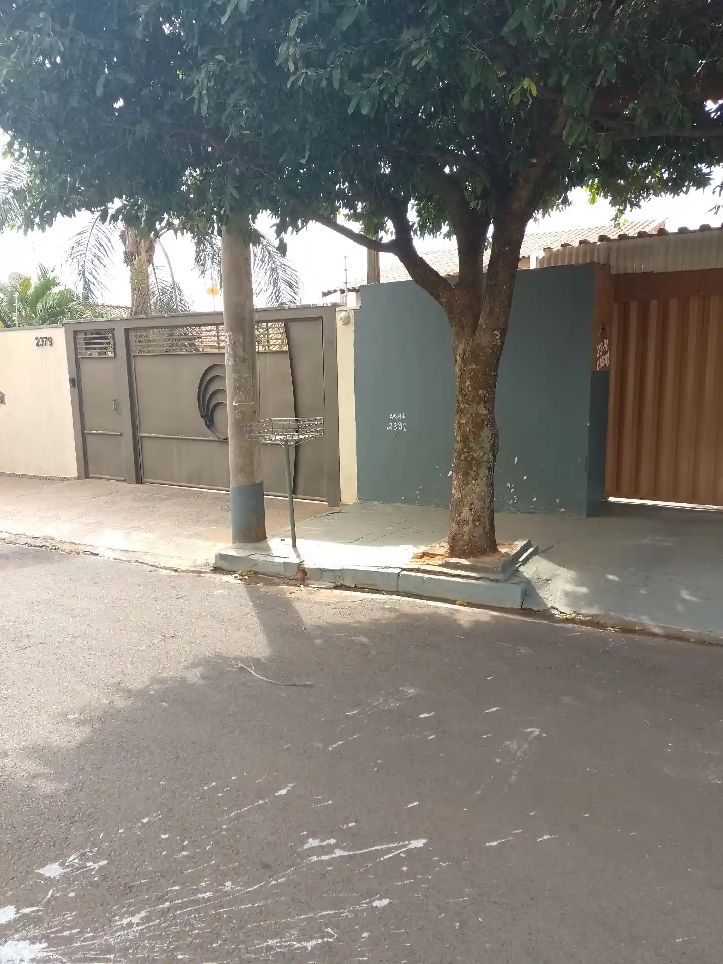 Casa com 2 quartos à venda, 156m² — foto 2 de 9