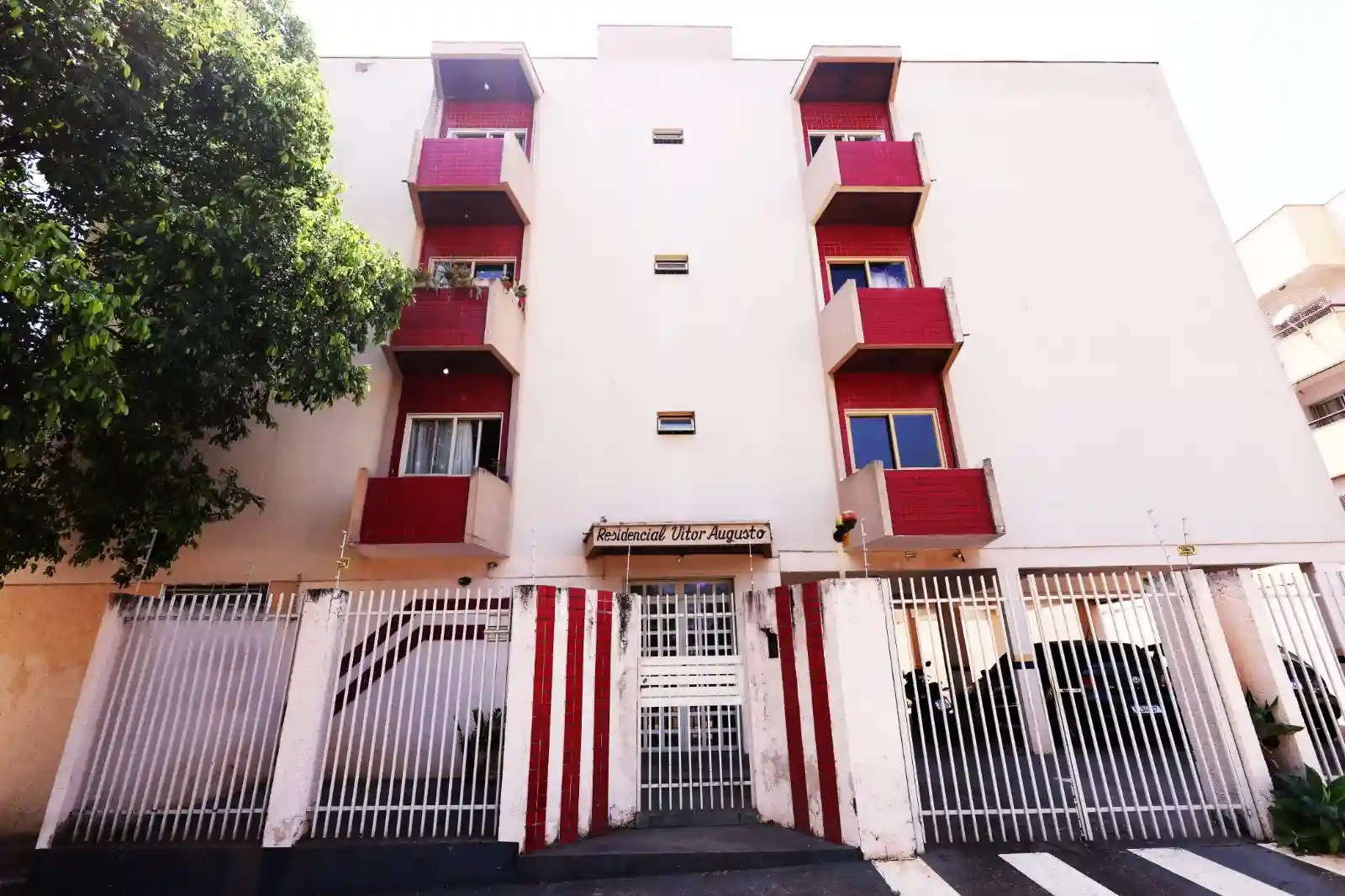 Apartamento com 3 quartos à venda, 110m² — foto 1 de 18