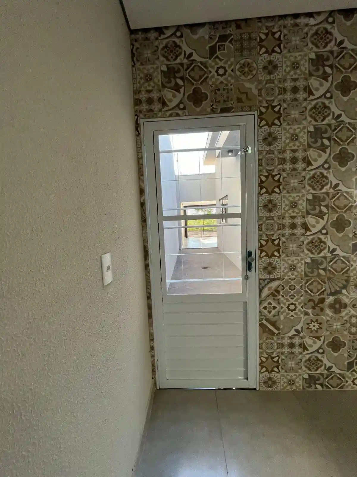 Casa com 3 quartos à venda, 200m² — foto 2 de 28