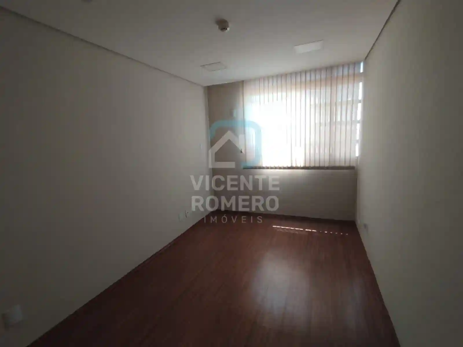 Conjunto Comercial / Sala  à venda, 50m² — foto 14 de 32
