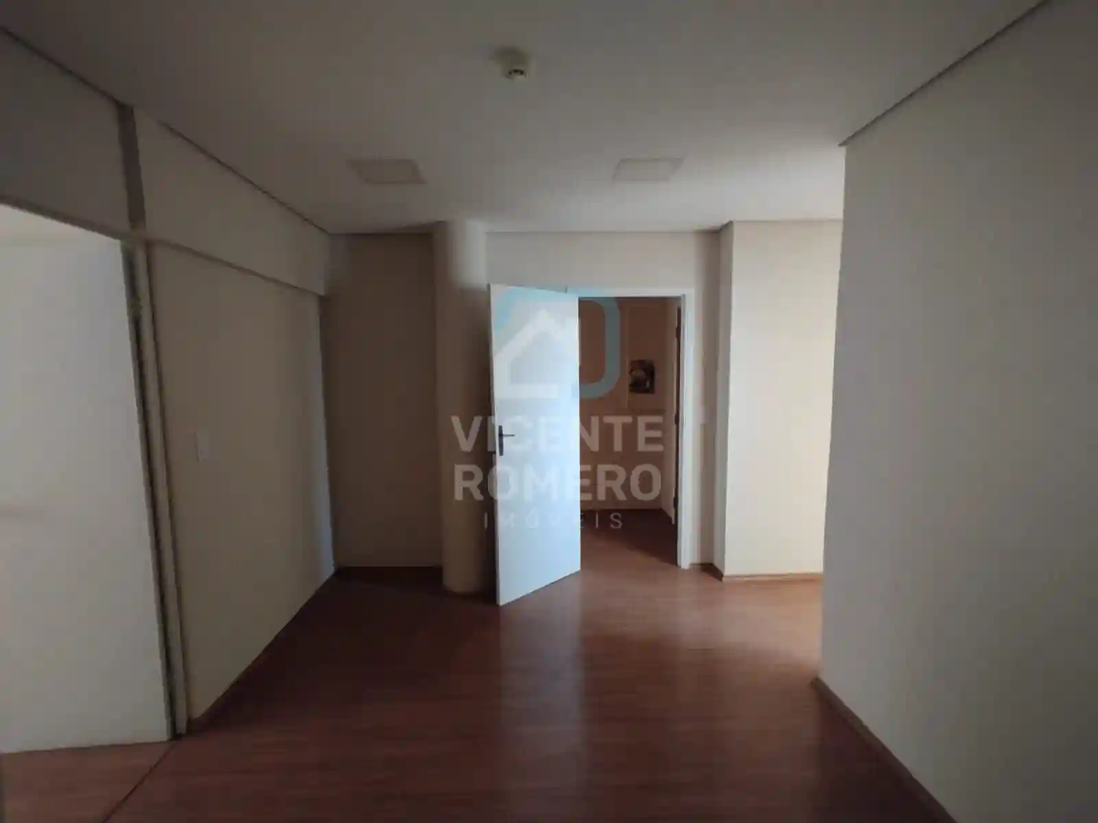 Conjunto Comercial / Sala  à venda, 50m² — foto 12 de 32
