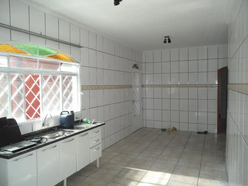 Casa à venda — foto 2 de 2