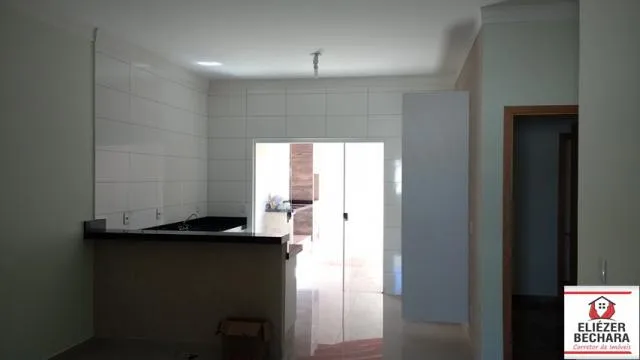 Casa à venda — foto 2 de 7