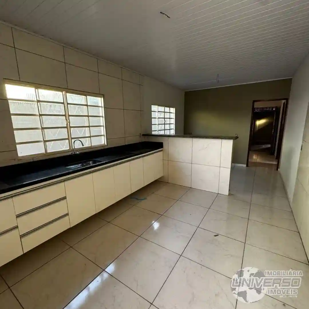 Casa com 3 quartos à venda, 140m² — foto 6 de 10