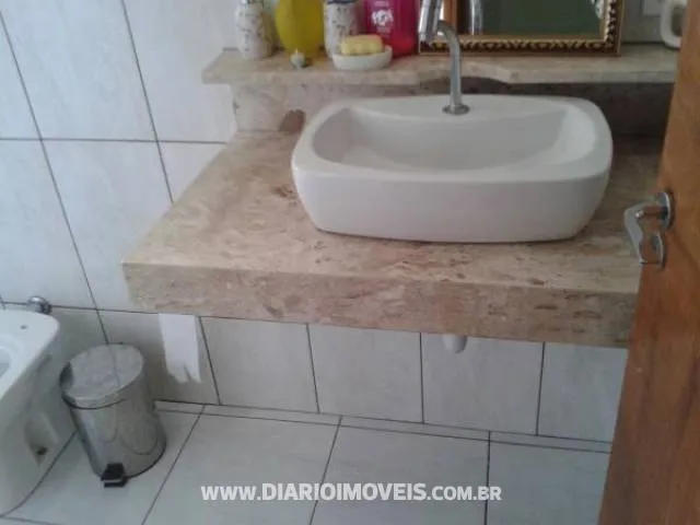 Casa à venda — foto 1 de 3