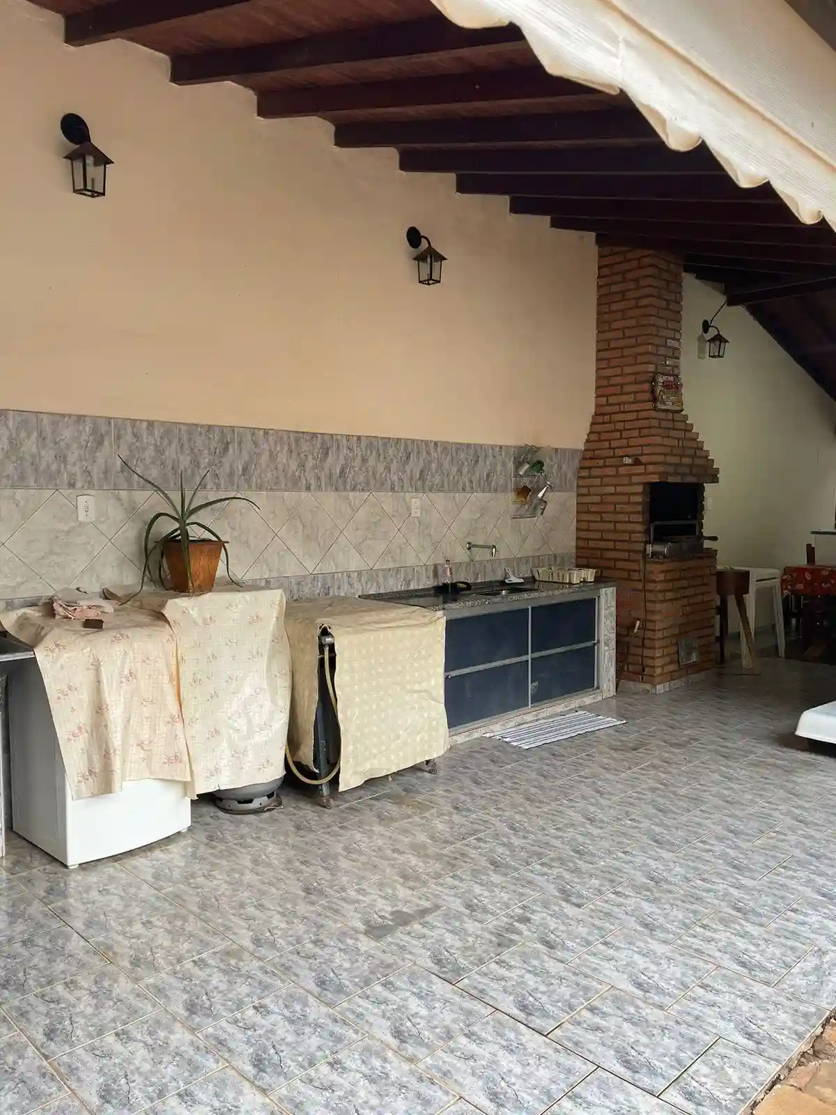 Casa de Condomínio com 4 quartos à venda, 600m² — foto 4 de 5