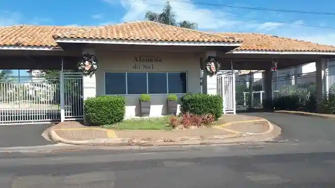 Casa de Condomínio com 3 quartos à venda, 130m² — foto 1 de 18