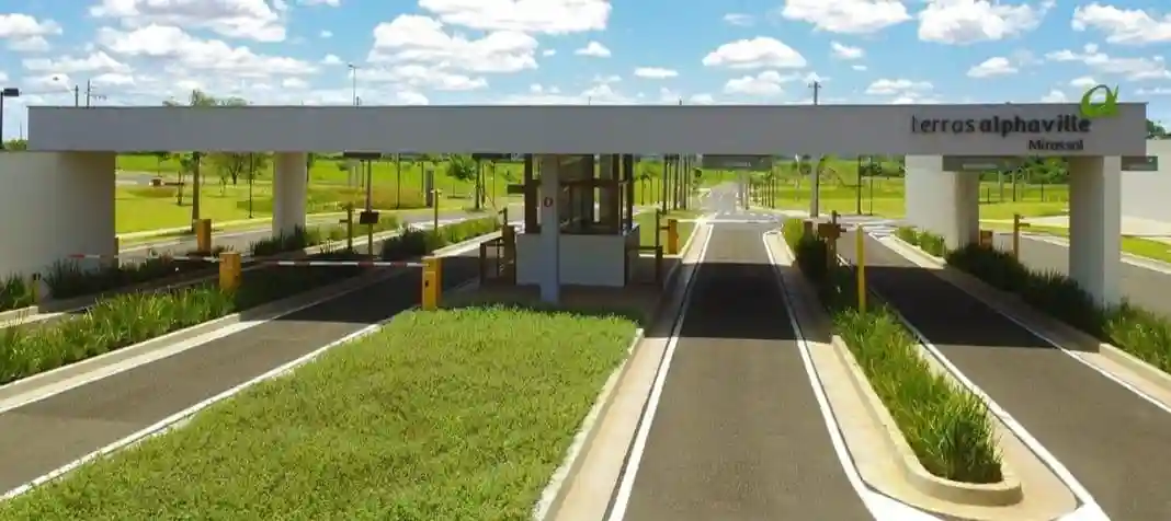 Terreno / Lote / Condomínio  à venda, 300m² — foto 3 de 8
