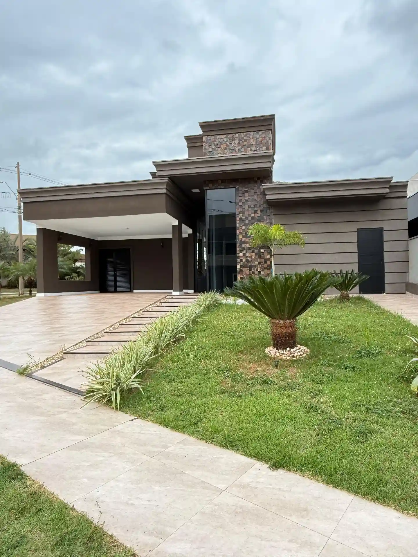 Casa de Condomínio com 3 quartos à venda, 440m² — foto 1 de 42