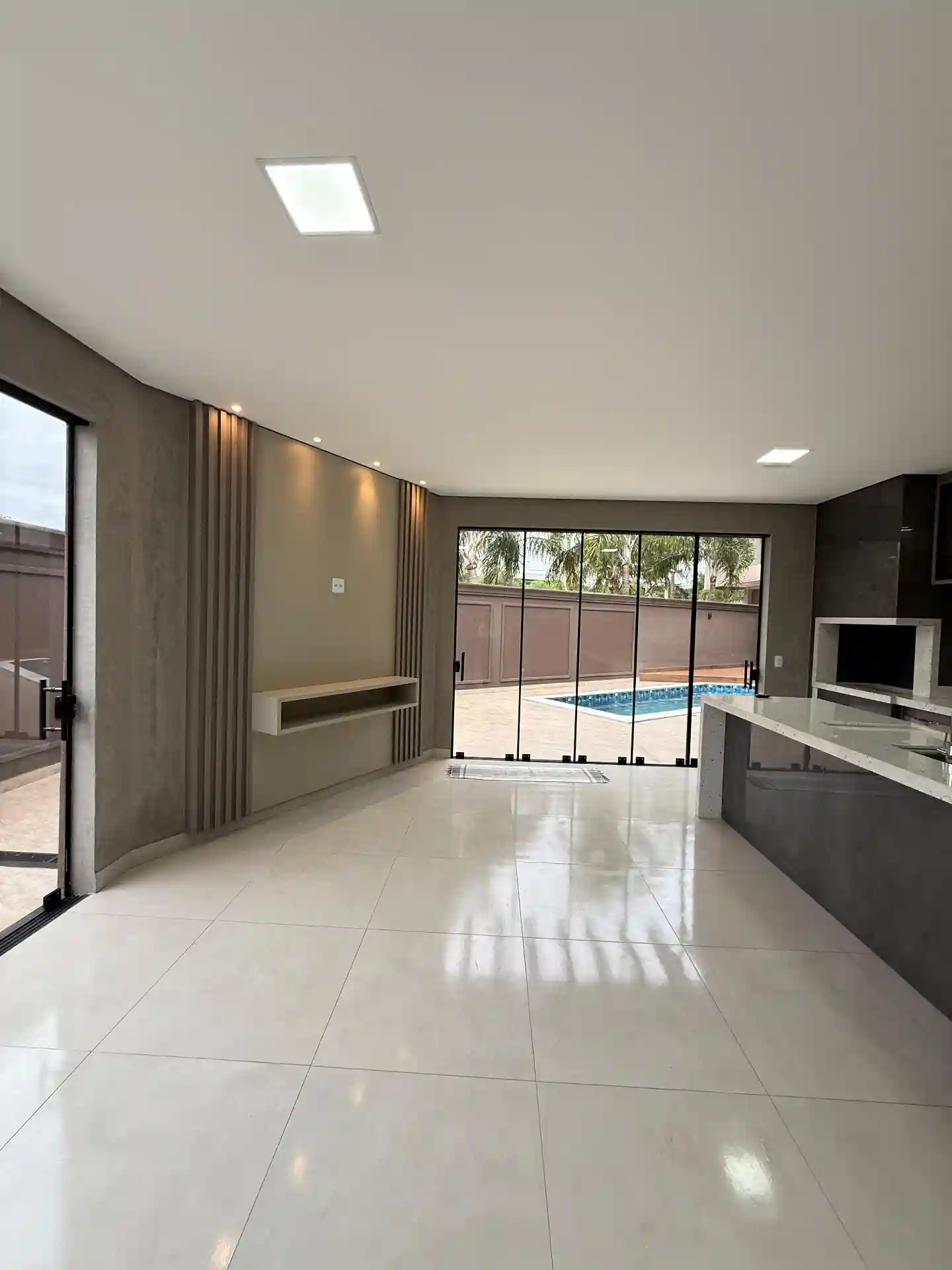 Casa de Condomínio com 3 quartos à venda, 440m² — foto 15 de 42