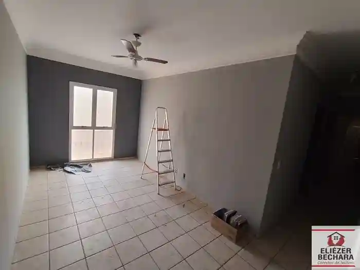 Apartamento com 2 quartos à venda, 60m² — foto 1 de 31