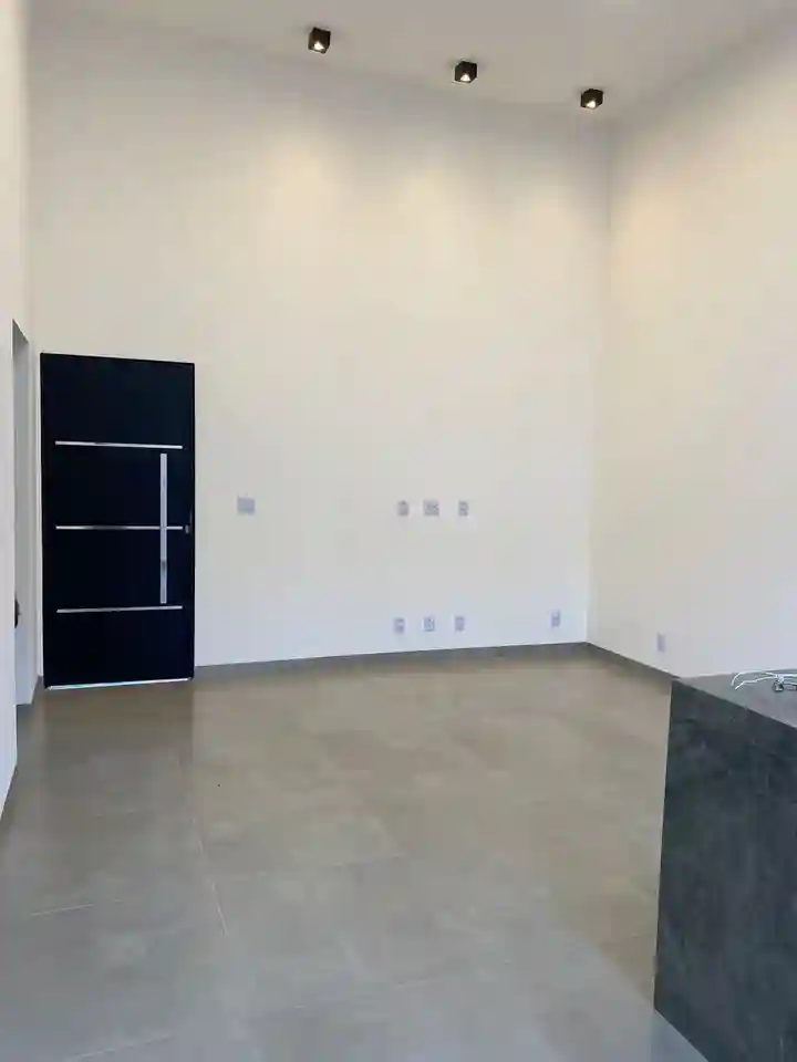Apartamento com 2 quartos à venda, 200m² — foto 2 de 17