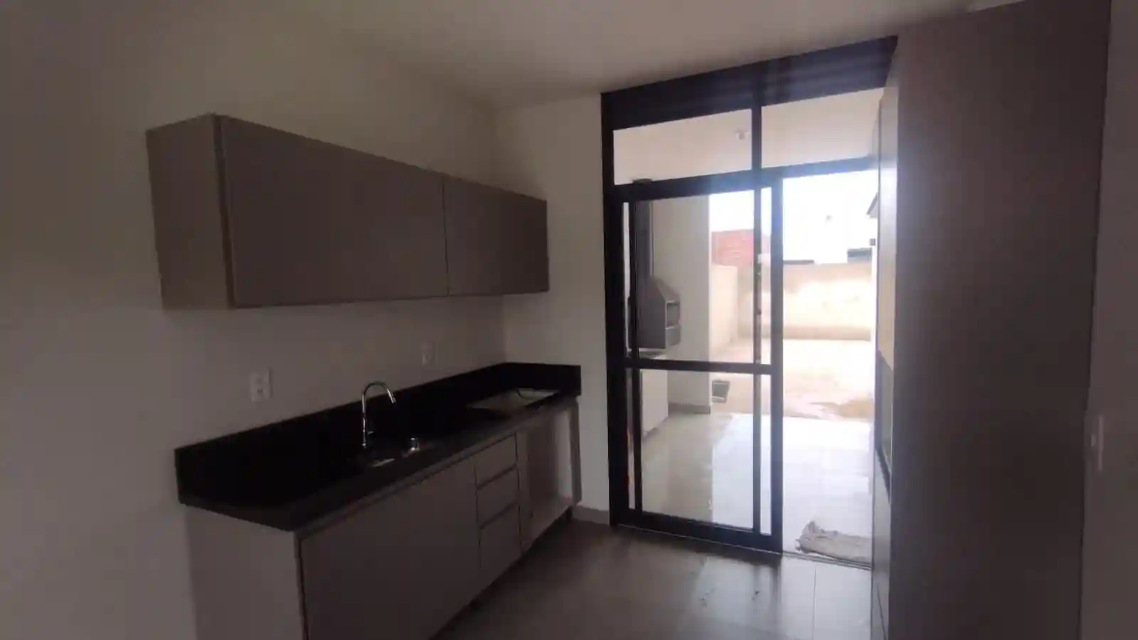 Casa de Condomínio com 3 quartos à venda, 225m² — foto 5 de 19