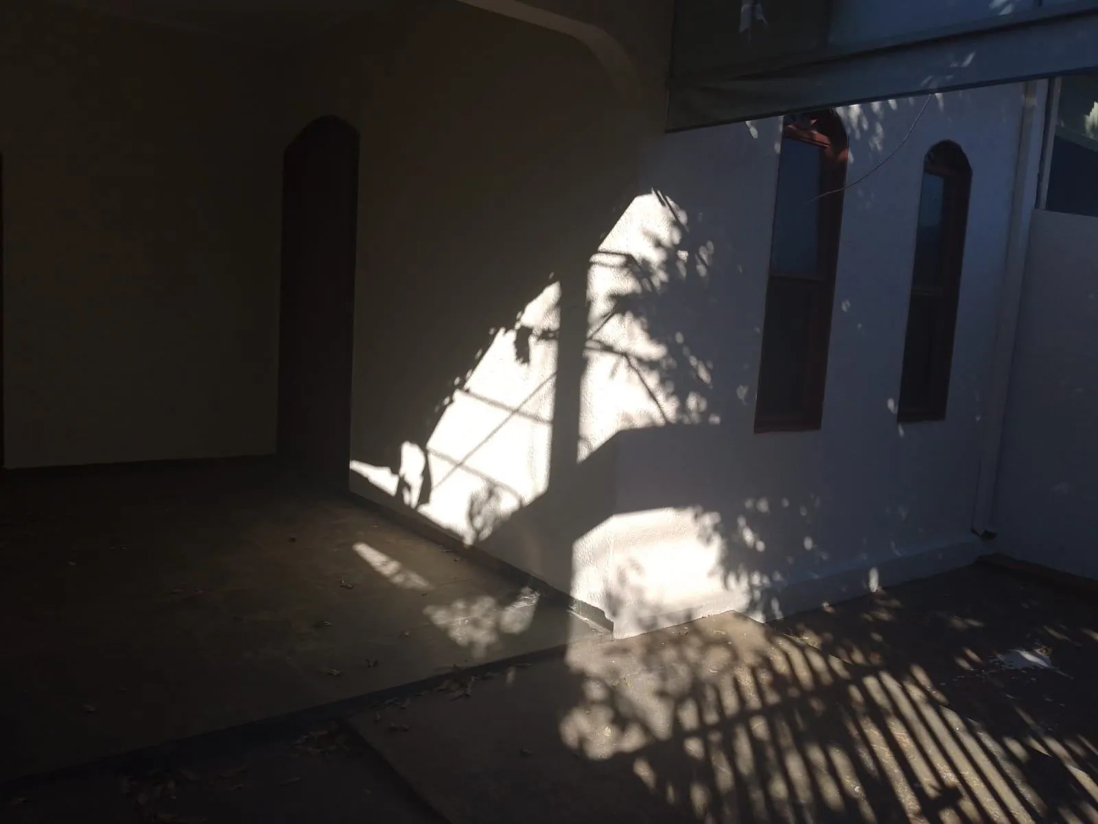 Casa com 2 quartos para aluguel, 60m² — foto 2 de 8