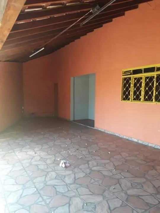 Casa à venda — foto 3 de 5