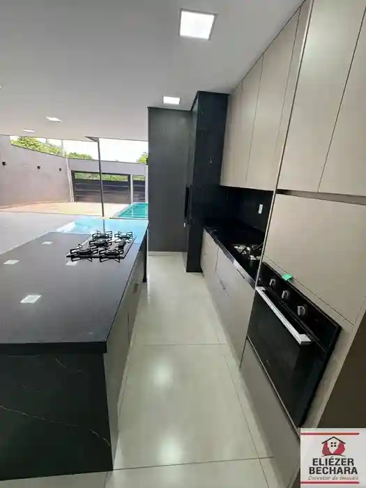 Casa com 3 quartos à venda, 190m² — foto 2 de 27