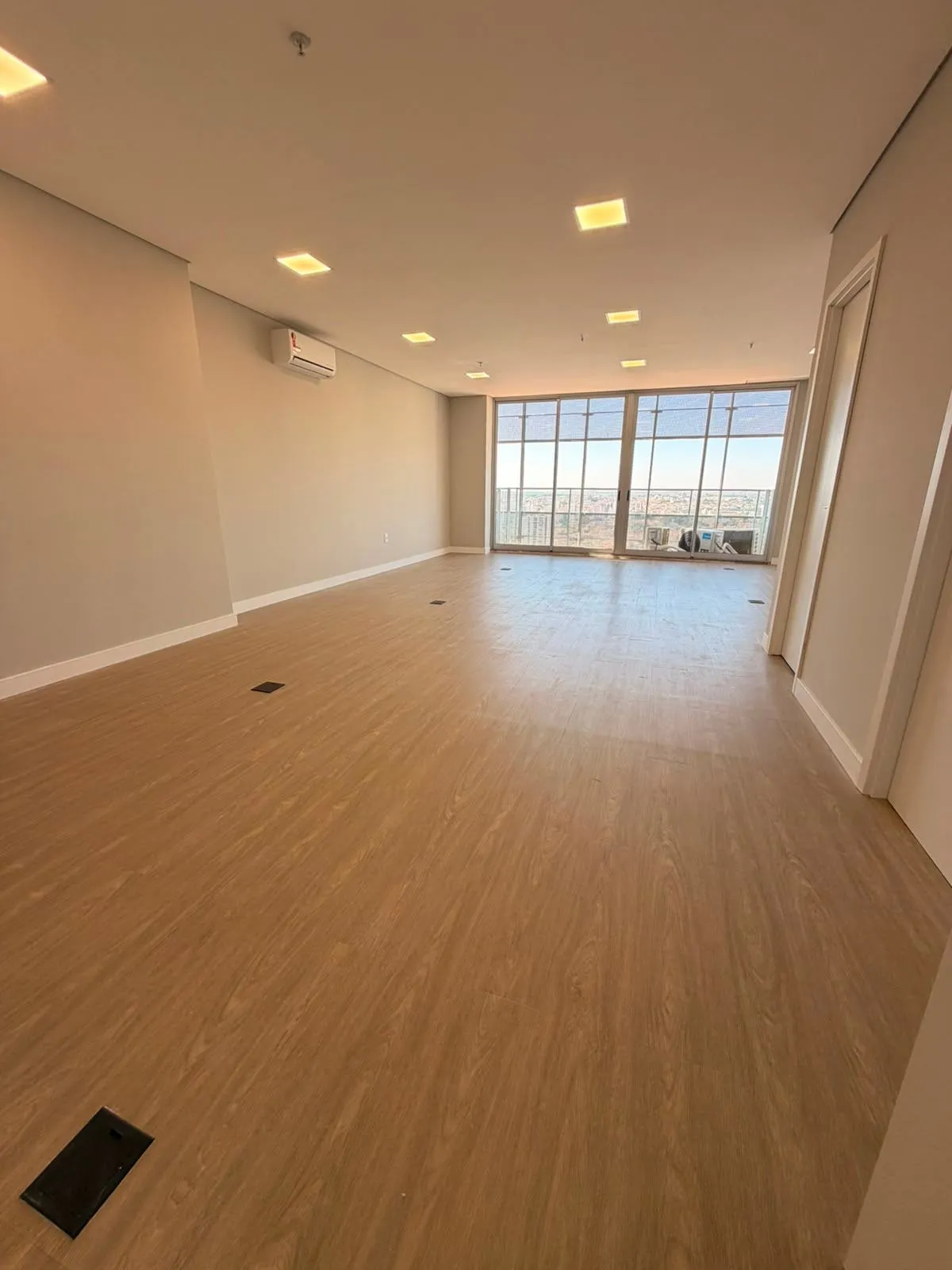 Conjunto Comercial / Sala para aluguel, 59m² — foto 15 de 15