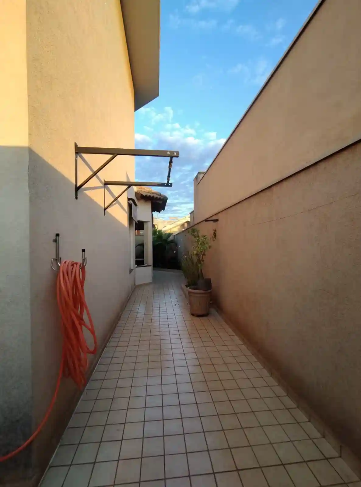 Casa de Condomínio com 3 quartos à venda, 236m² — foto 16 de 33
