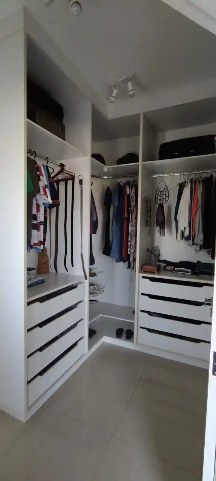 Casa de Condomínio com 3 quartos à venda, 236m² — foto 20 de 33