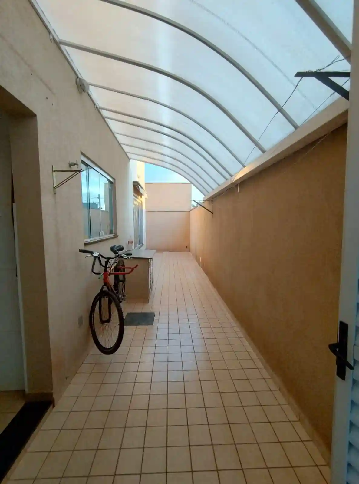 Casa de Condomínio com 3 quartos à venda, 236m² — foto 22 de 33