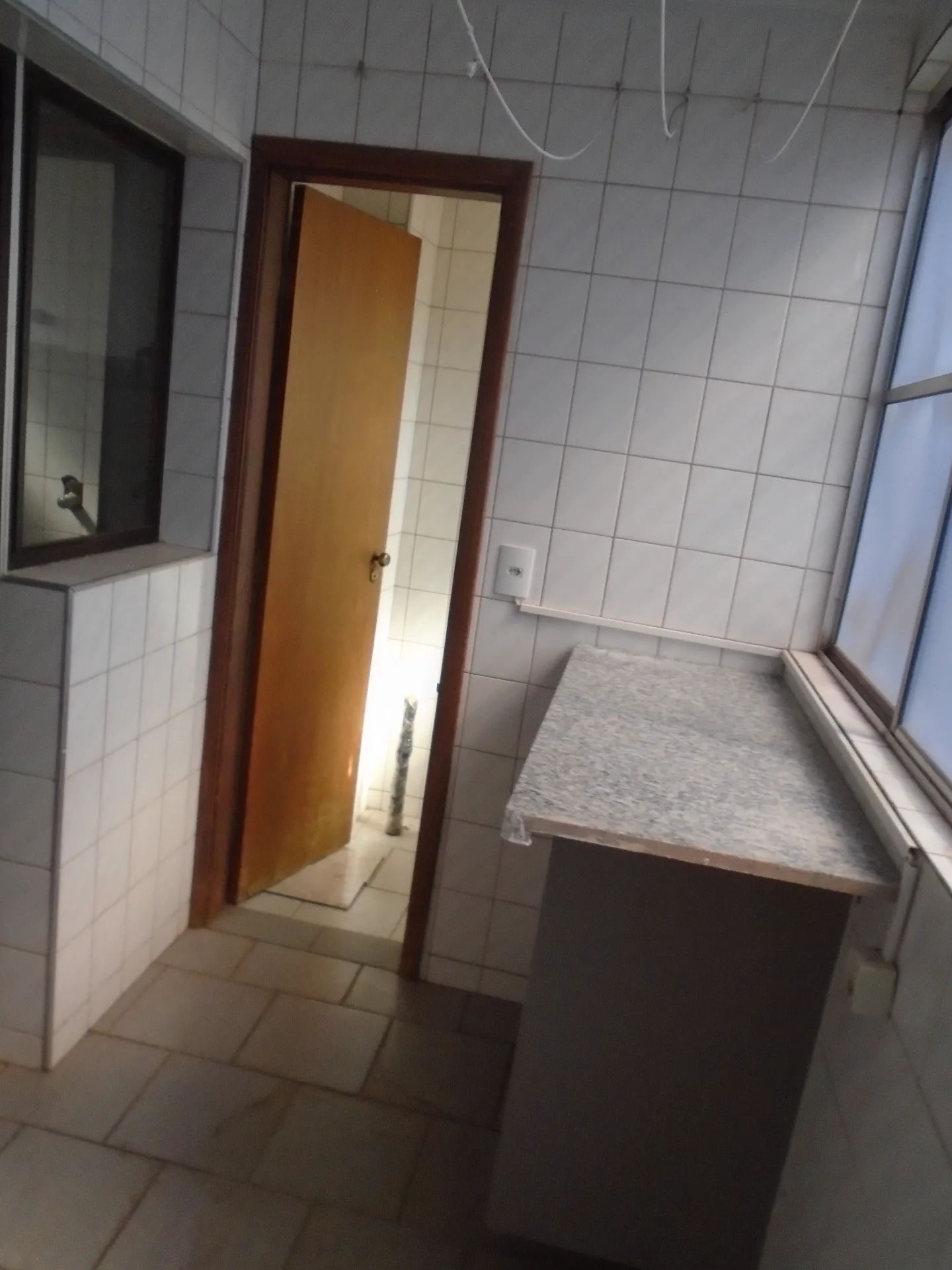 Apartamento com 3 quartos para aluguel, 90m² — foto 9 de 20
