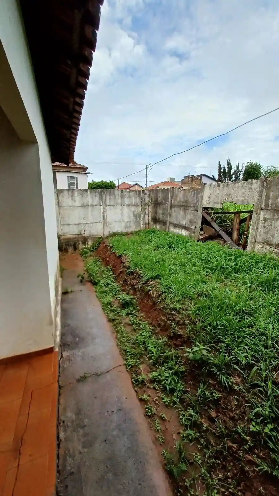 Casa com 2 quartos à venda, 256m² — foto 2 de 12