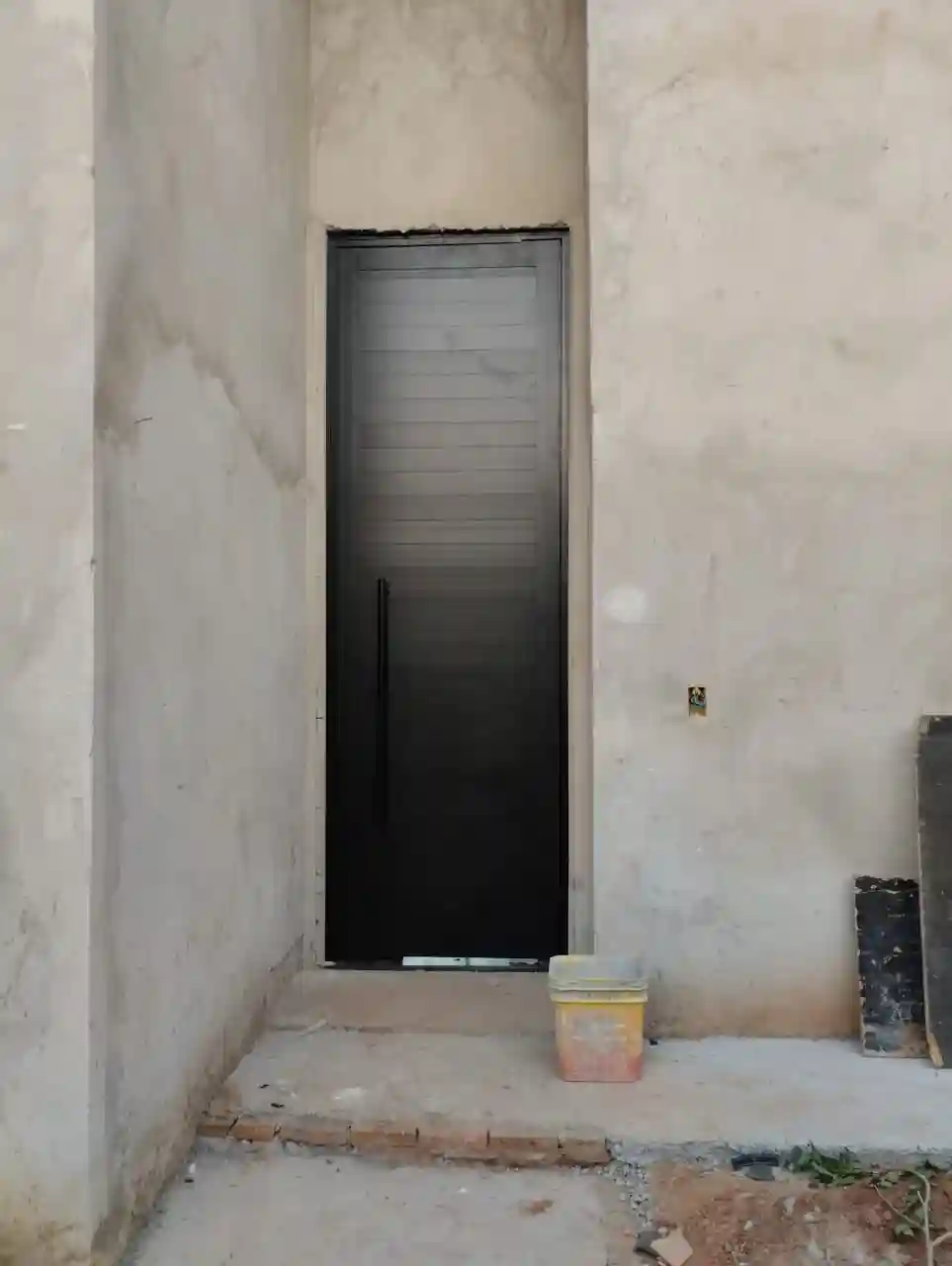 Casa com 3 quartos à venda, 100m² — foto 2 de 7