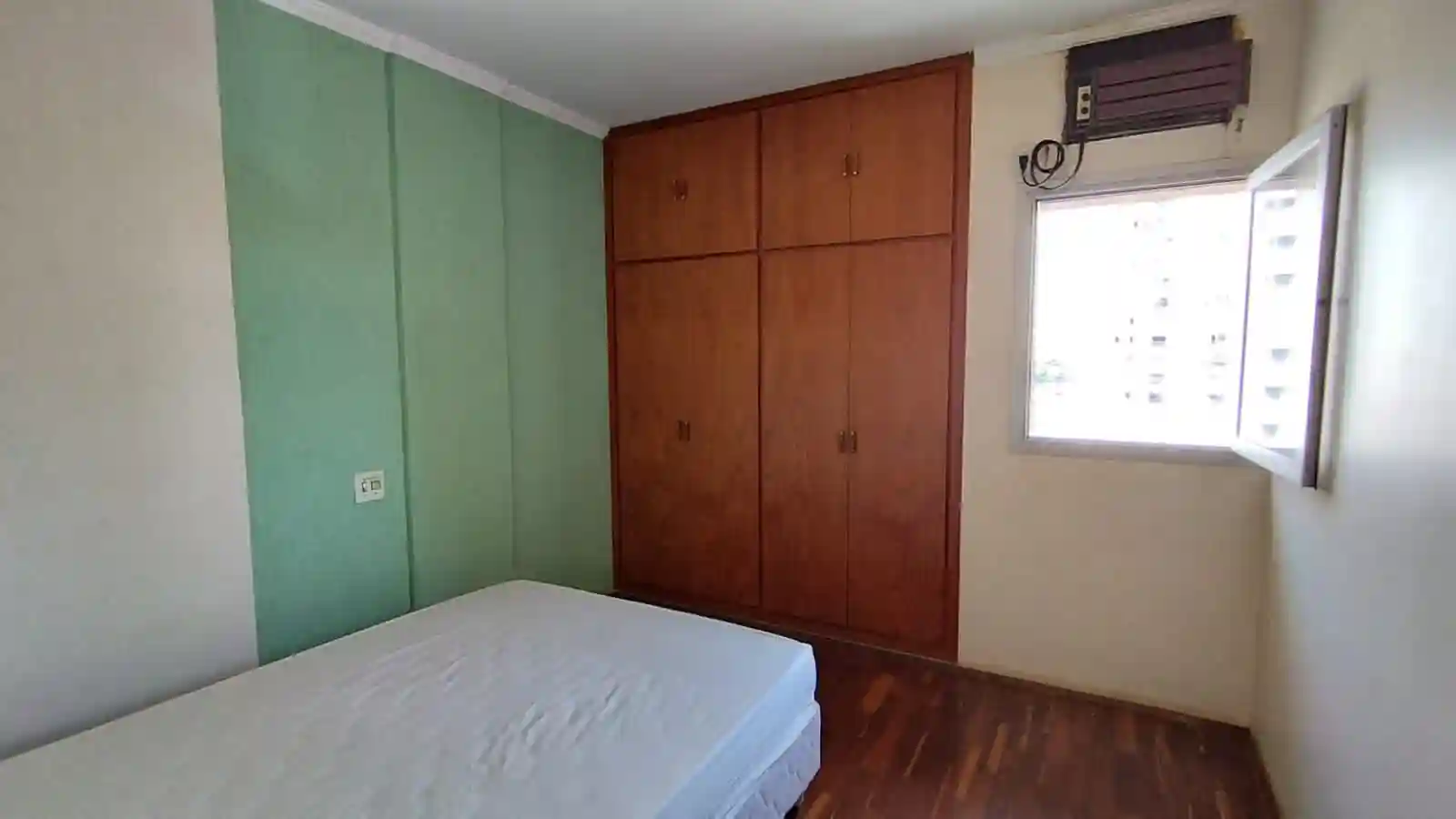 Apartamento com 3 quartos à venda, 96m² — foto 2 de 24