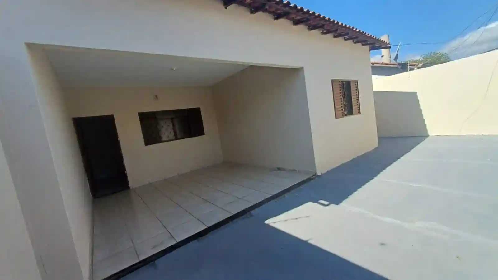 Casa  à venda, 200m² — foto 2 de 13