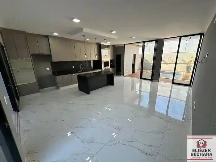 Casa de Condomínio com 3 quartos à venda, 219m² — foto 12 de 23