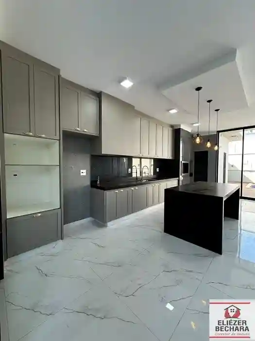 Casa de Condomínio com 3 quartos à venda, 219m² — foto 9 de 23