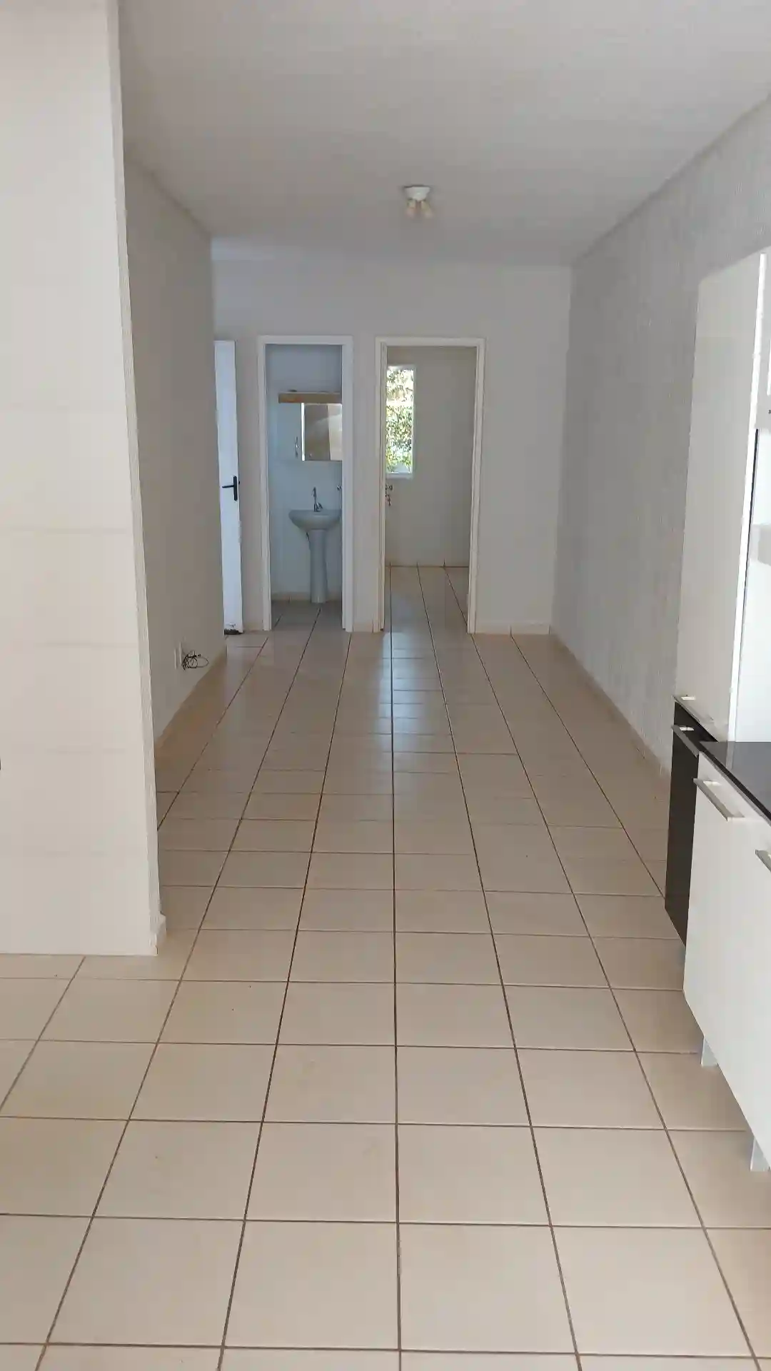 Casa de Condomínio com 3 quartos à venda, 60m² — foto 1 de 28