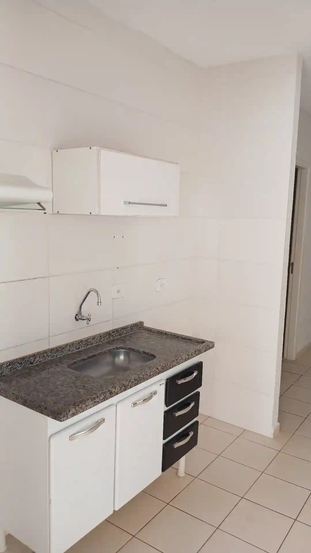 Casa de Condomínio com 3 quartos à venda, 60m² — foto 3 de 28