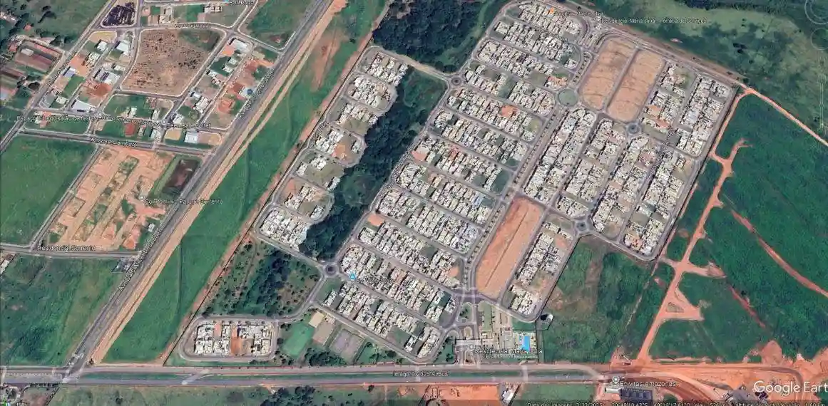 Terreno / Lote / Condomínio  à venda, 253m² — foto 3 de 6