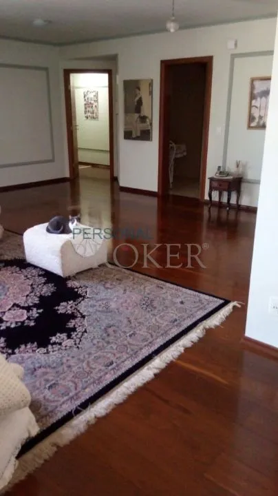 Apartamento com 3 quartos à venda, 175m² — foto 2 de 9