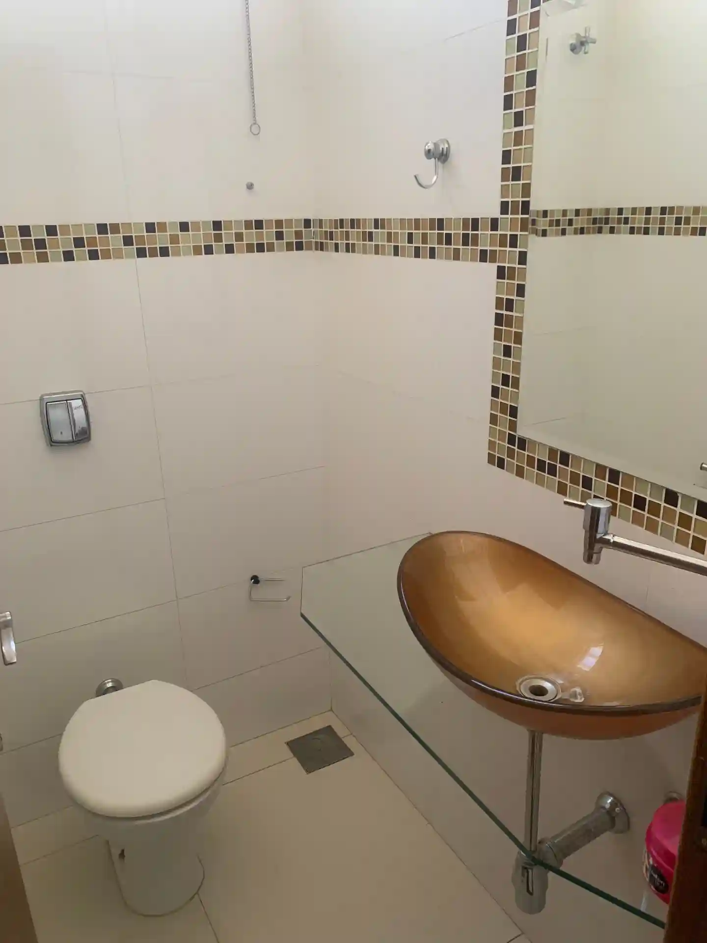Casa de Condomínio com 5 quartos à venda, 200m² — foto 15 de 49