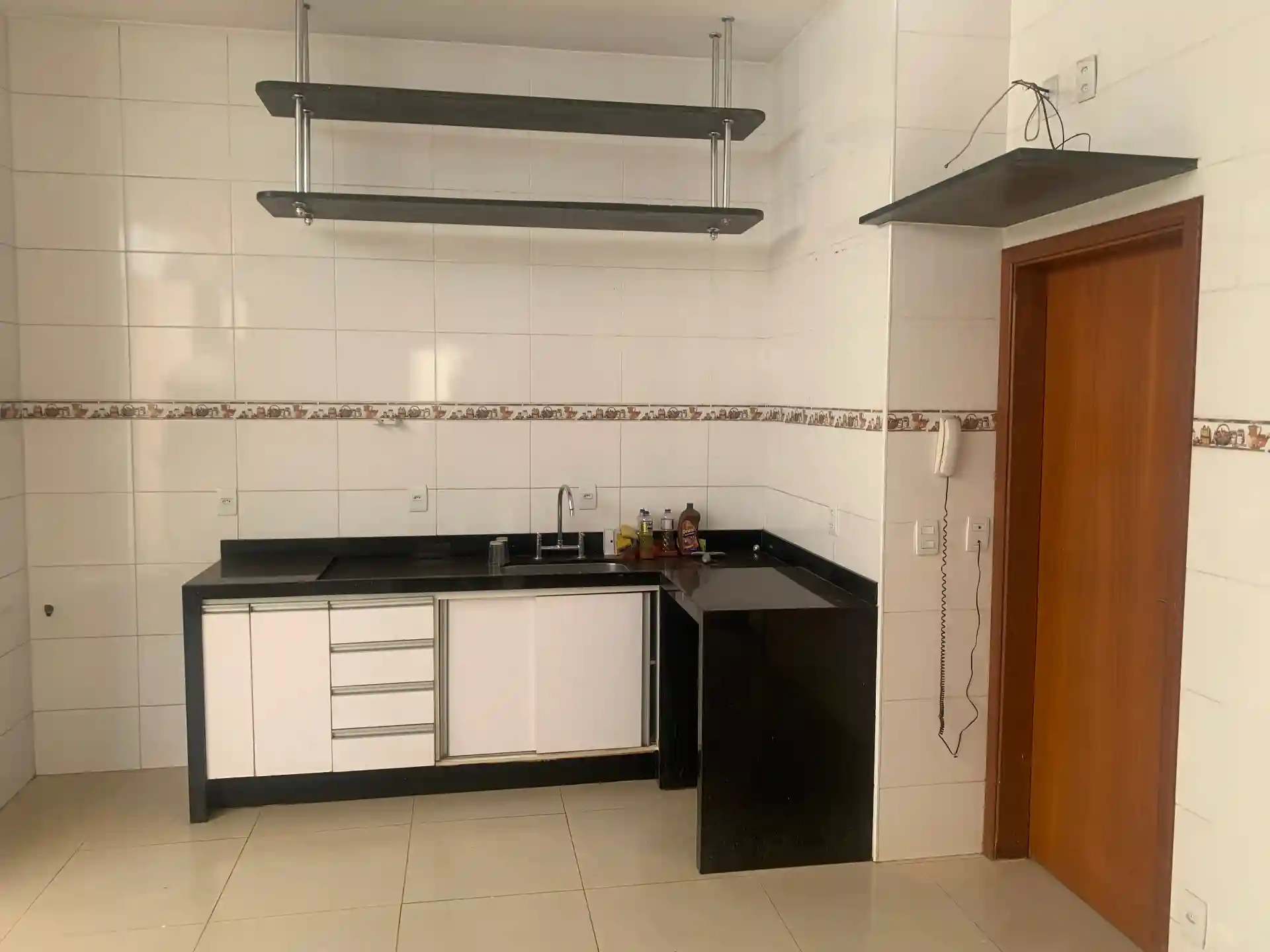 Casa de Condomínio com 5 quartos à venda, 200m² — foto 5 de 49