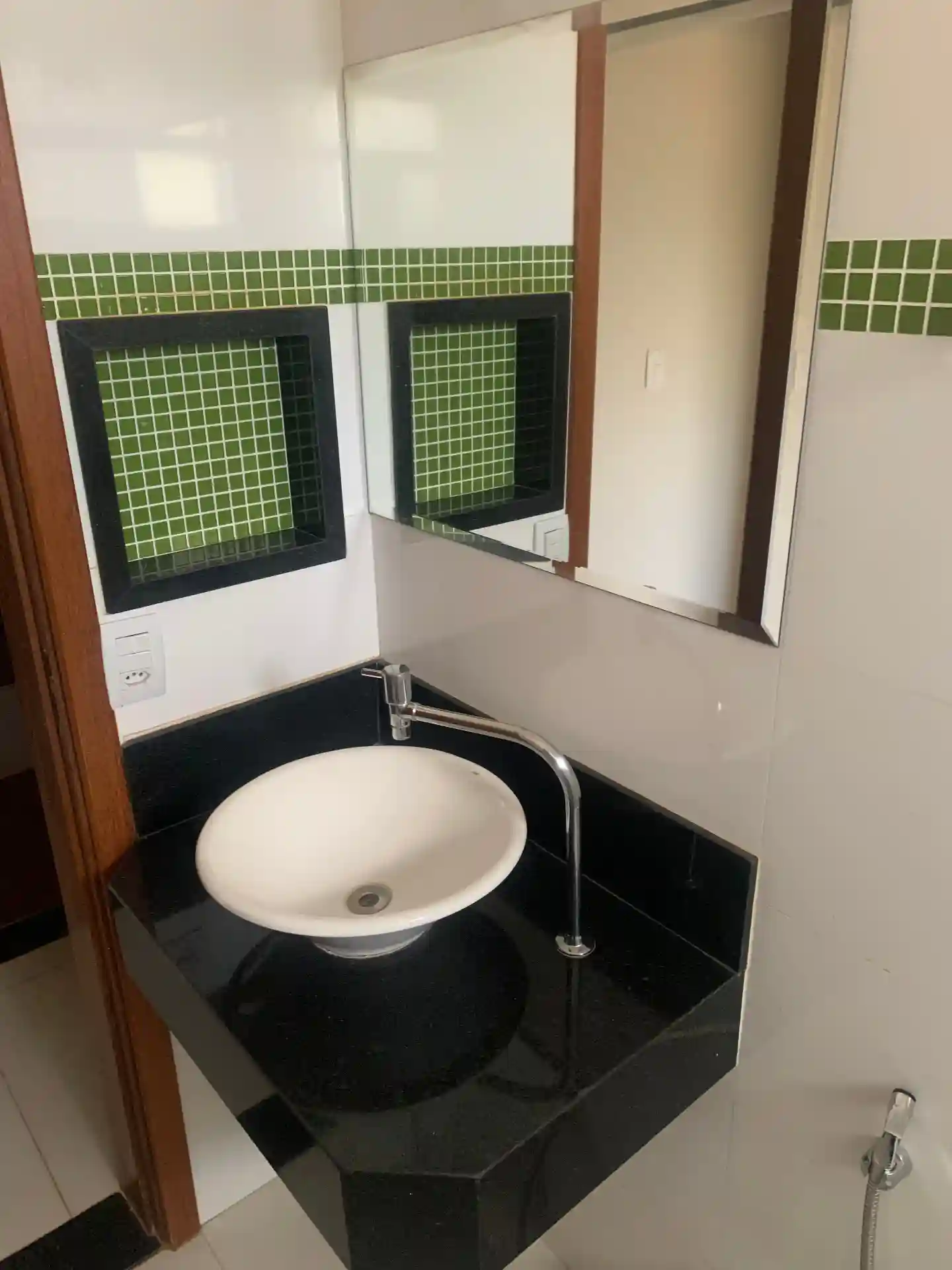 Casa de Condomínio com 5 quartos à venda, 200m² — foto 42 de 49
