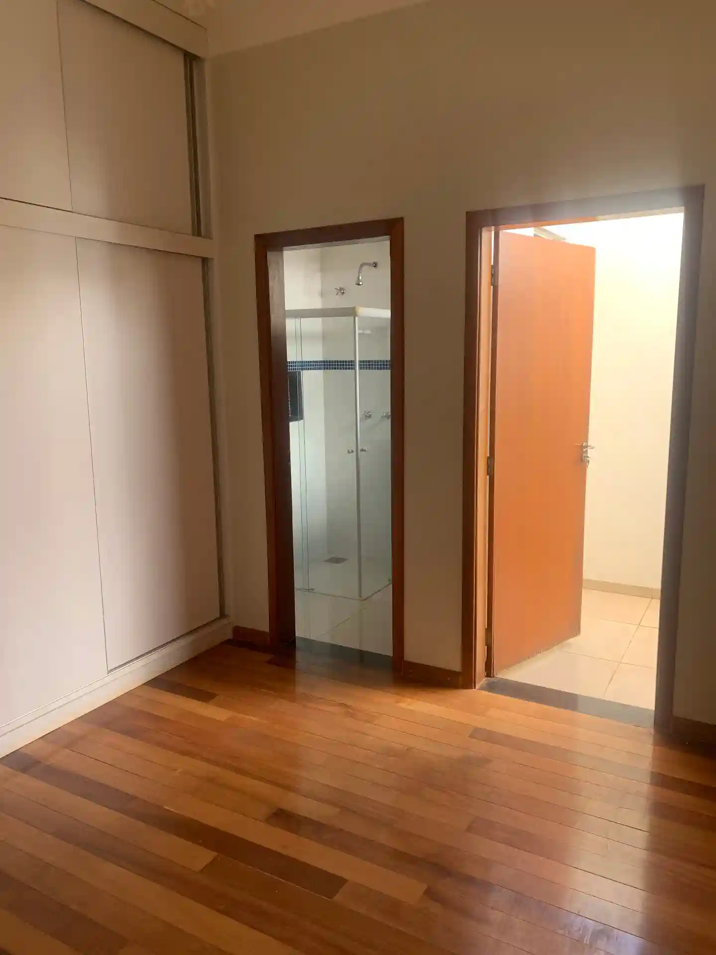 Casa de Condomínio com 5 quartos à venda, 200m² — foto 31 de 49