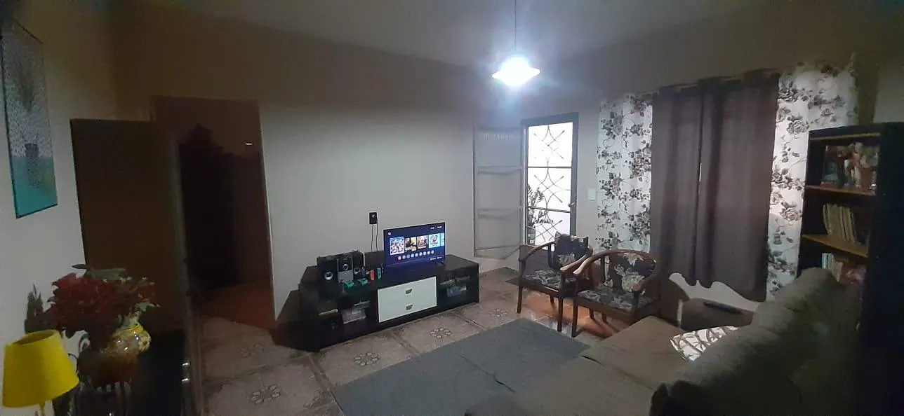 Casa com 3 quartos à venda, 180m² — foto 3 de 14