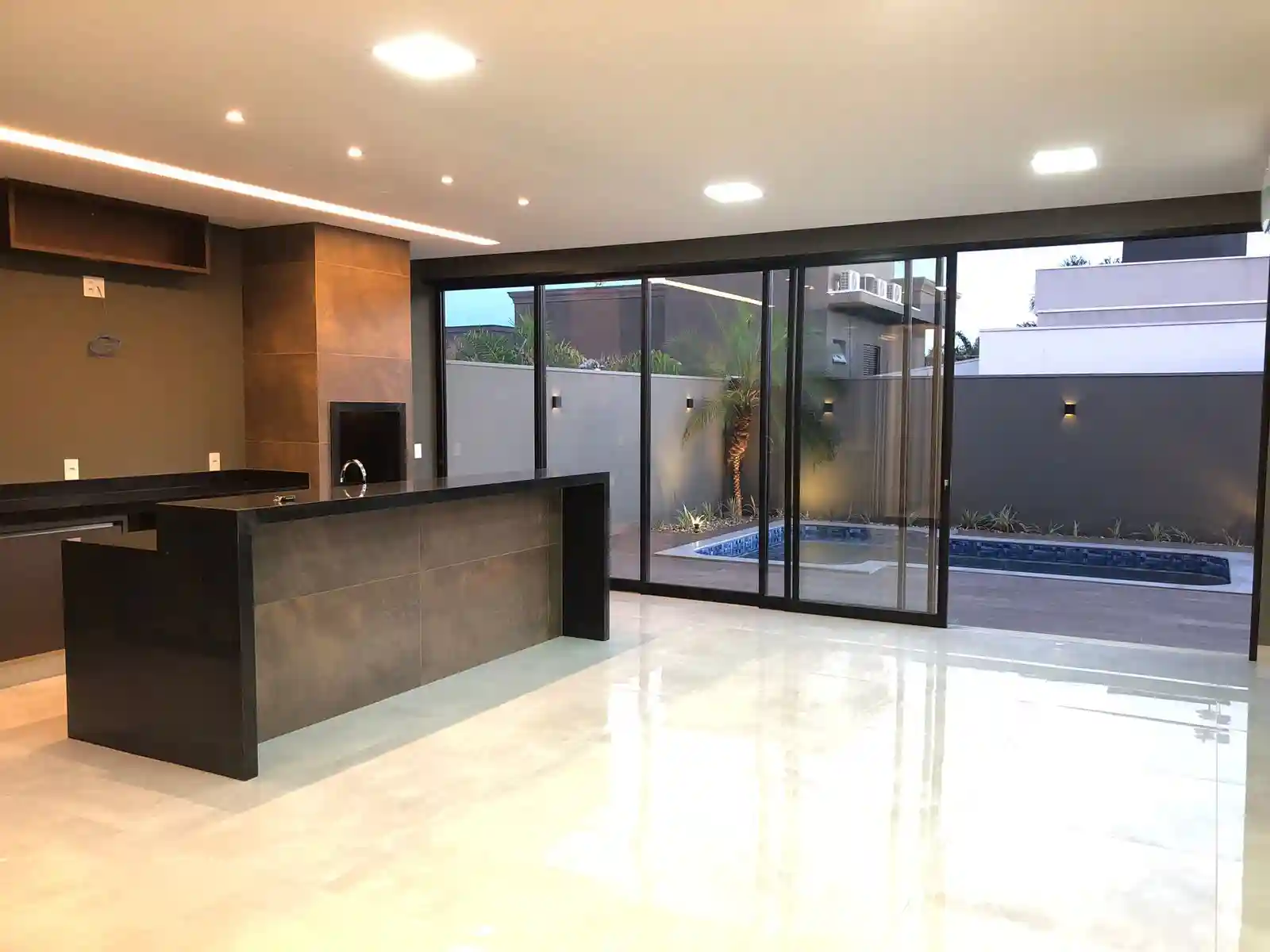 Casa de Condomínio com 3 quartos à venda, 446m² — foto 5 de 8