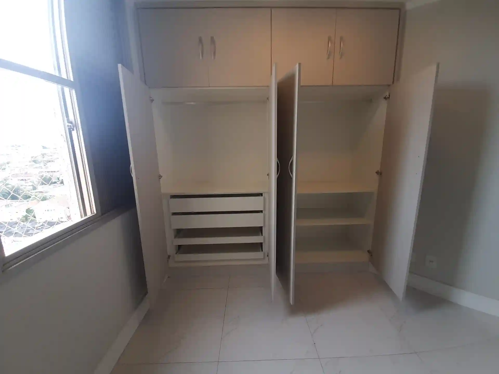 Apartamento com 3 quartos à venda, 200m² — foto 8 de 37